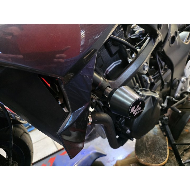 Προστατευτικά μανιτάρια πλαισίου για Suzuki GSR 600 / 750 2006-2016
