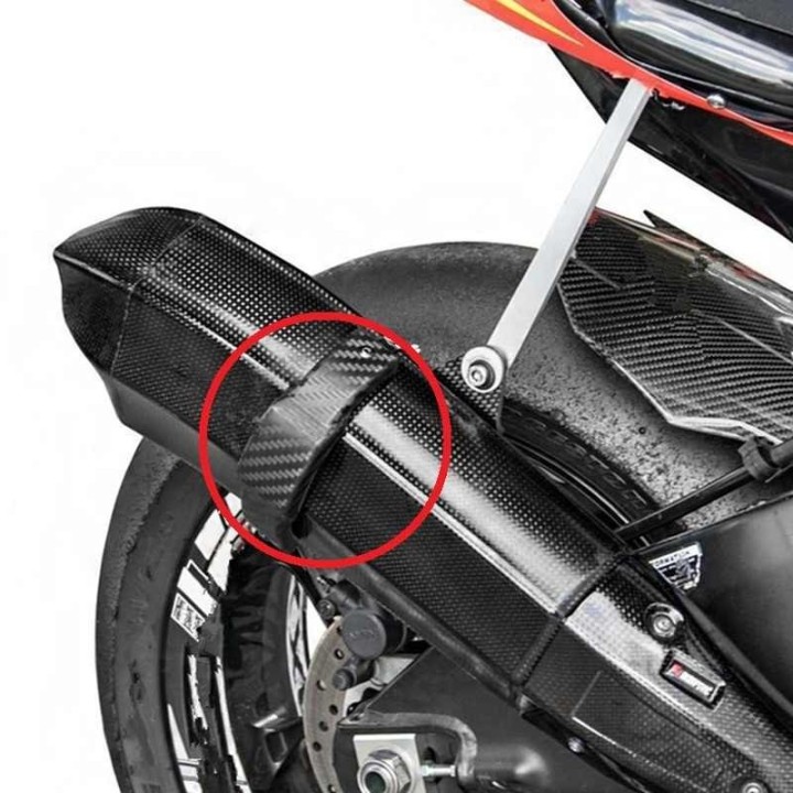 Exhaust muffler protector carbon look (1 piece)