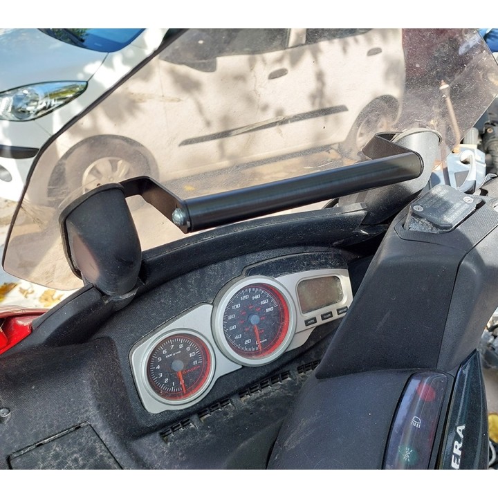 Smartphone / GPS mounting bracket compatible with Gilera Nexus 250 / 300 / 500 2003-2014