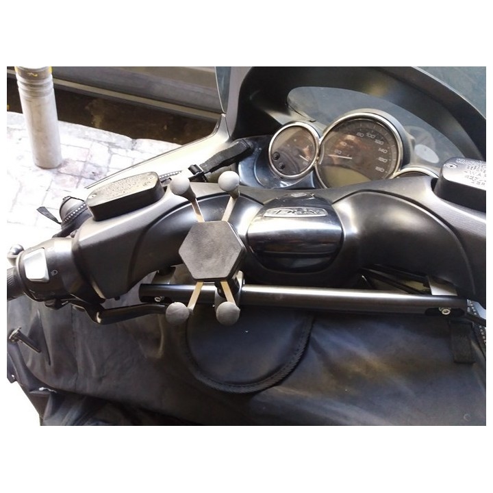 Μπαράκι στήριξης smartphone / GPS για Yamaha T-Max 500 2008-2011