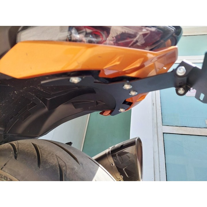 Αναδιπλούμενη βάση πινακίδας Suzuki GSXR1300 Hayabusa 2021-2025